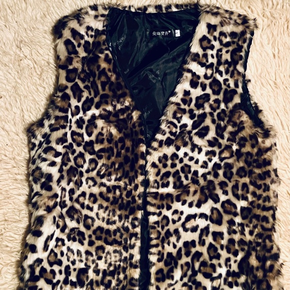 1960s-Style Leopard Print Faux Fur Long Vest (Unisex) - Picture 1 of 6